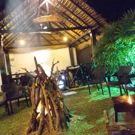 Elephant Park Family Bungalow Udawalawe Bagian luar foto