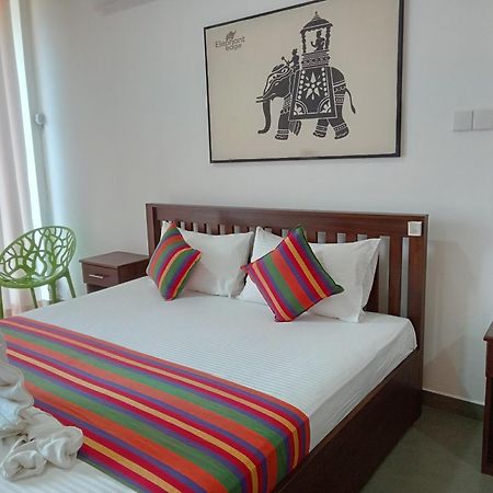 Elephant Park Family Bungalow Udawalawe Bagian luar foto