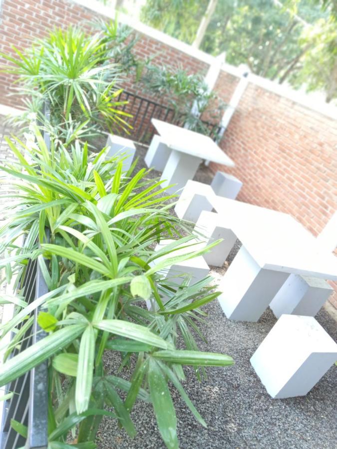 Elephant Park Family Bungalow Udawalawe Bagian luar foto