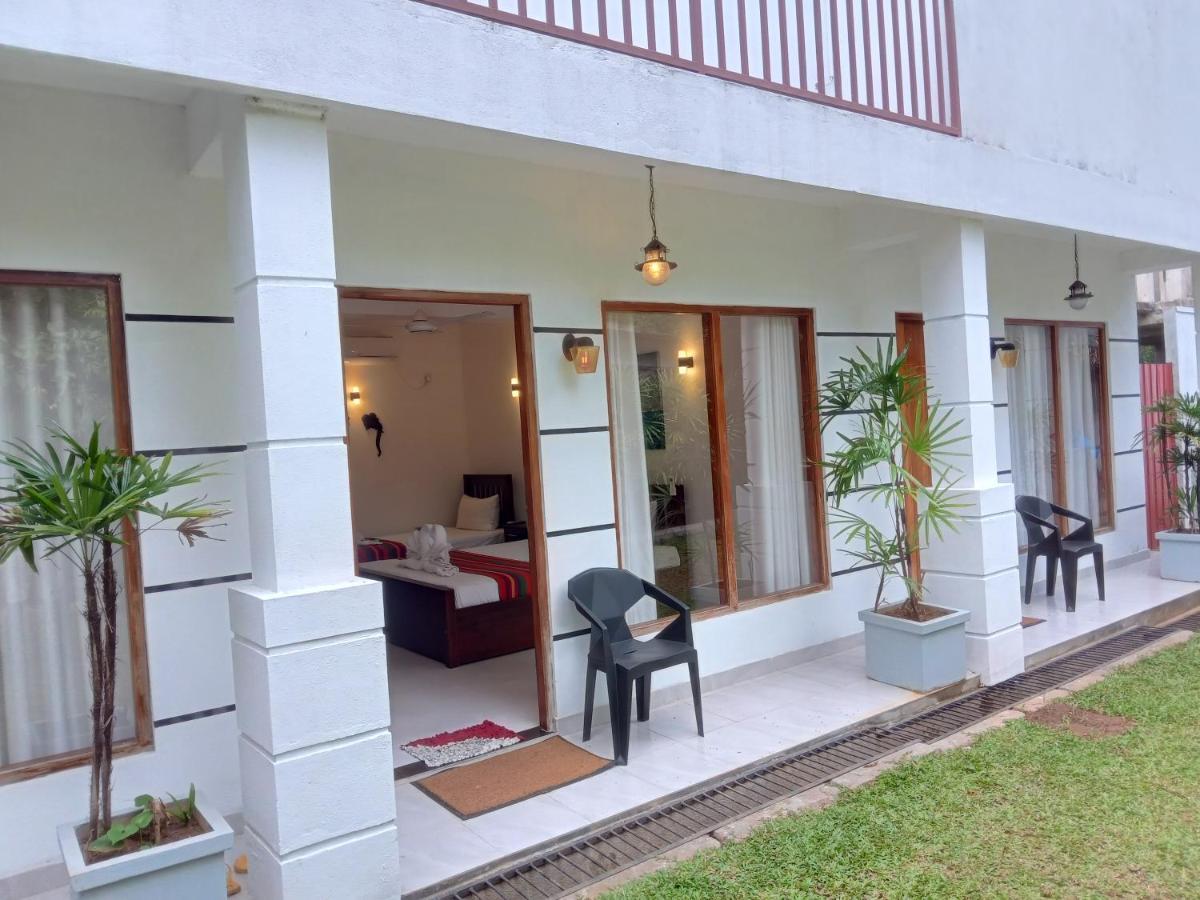 Elephant Park Family Bungalow Udawalawe Bagian luar foto