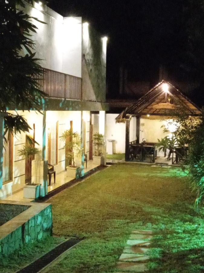 Elephant Park Family Bungalow Udawalawe Bagian luar foto