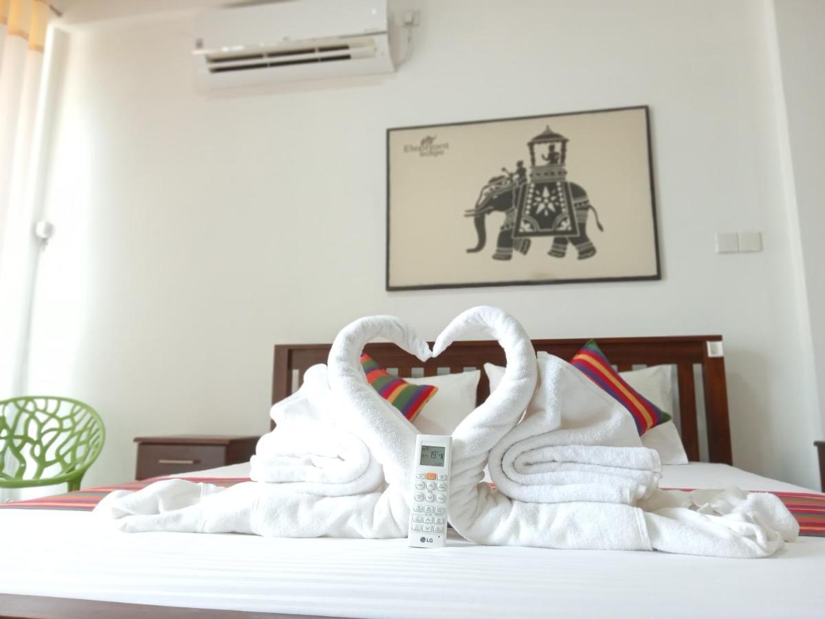 Elephant Park Family Bungalow Udawalawe Bagian luar foto