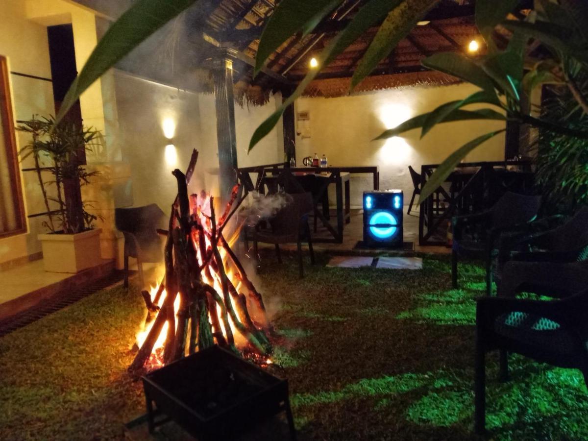 Elephant Park Family Bungalow Udawalawe Bagian luar foto