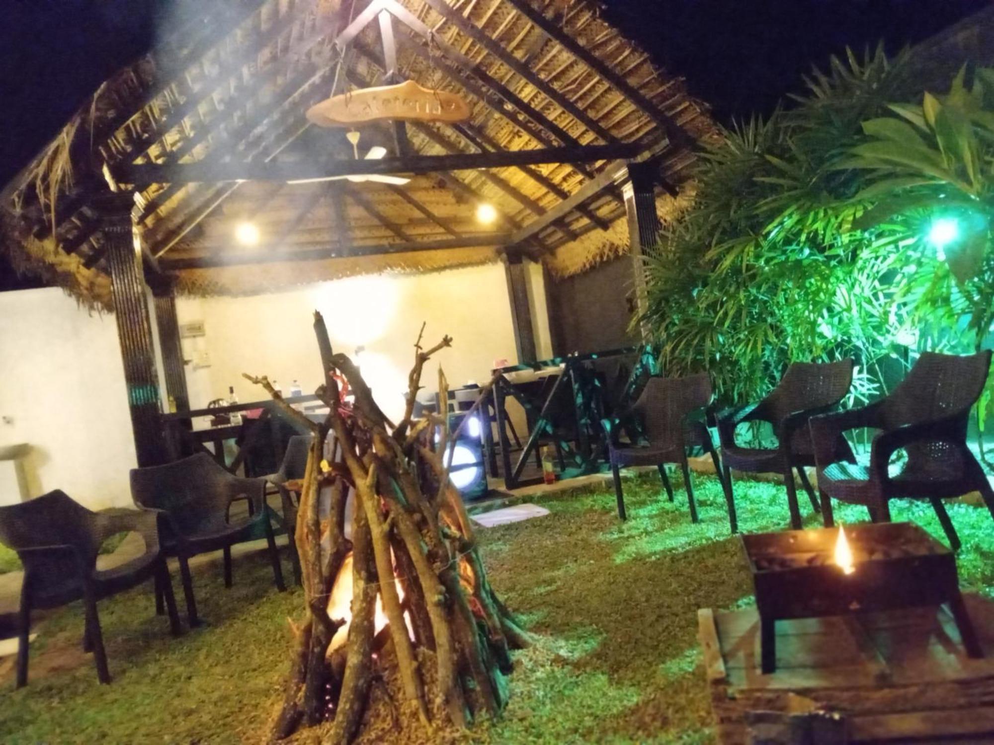 Elephant Park Family Bungalow Udawalawe Bagian luar foto